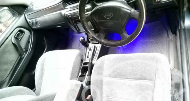 NISSAN BLUEBIRD 1999