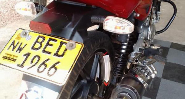 BAJAJ PULSAR 150 2016