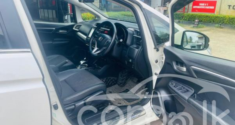 HONDA FIT GP5 2014