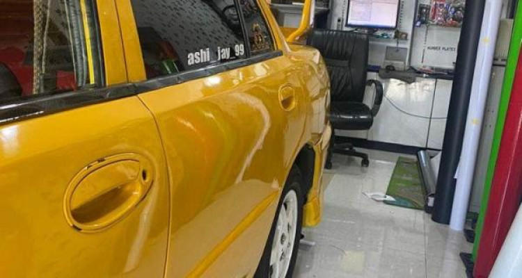 MITSUBISHI LANCER CB8 1993