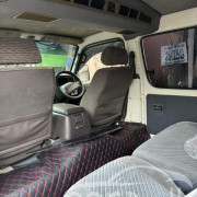 TOYOTA HIACE LH102 1992