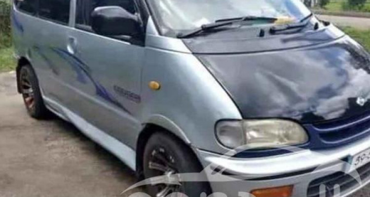NISSAN SERENA 1992