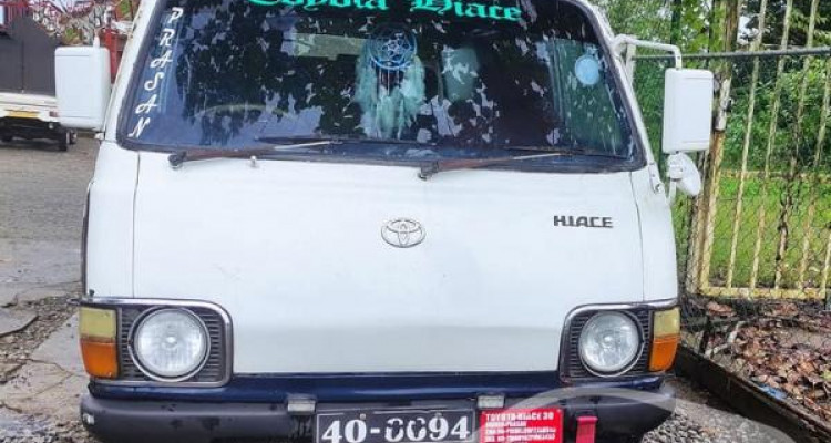 TOYOTA HIACE LH30 1979