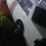 NISSAN BLUEBIRD 1986