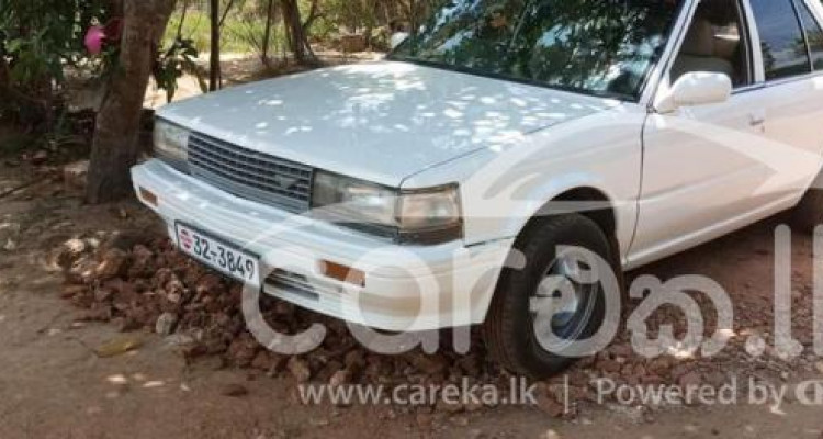 NISSAN BLUEBIRD 1986