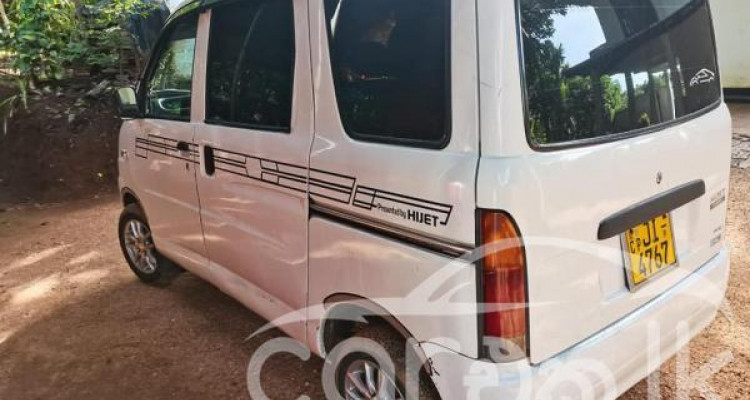 DAIHATSU HIJET 2004