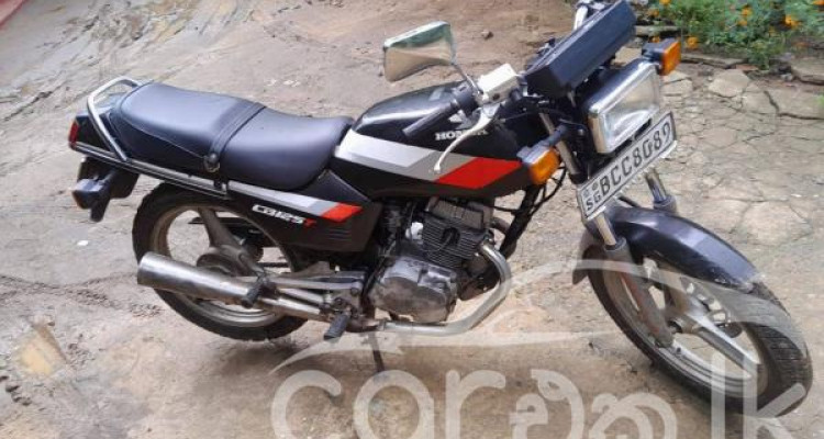 HONDA CB 125 2004