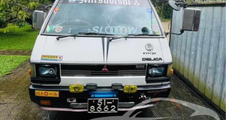MITSUBISHI DELICA L300 1986