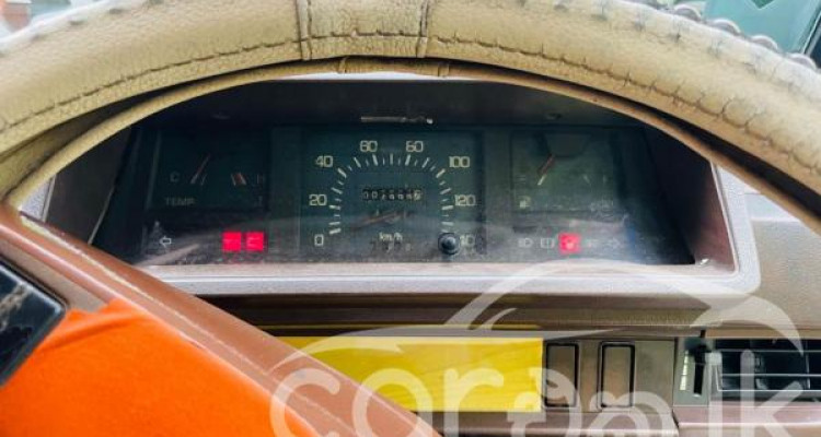 MITSUBISHI DELICA L300 1986