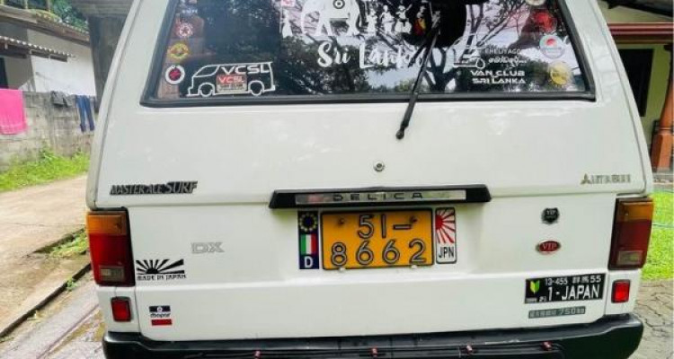 MITSUBISHI DELICA L300 1986