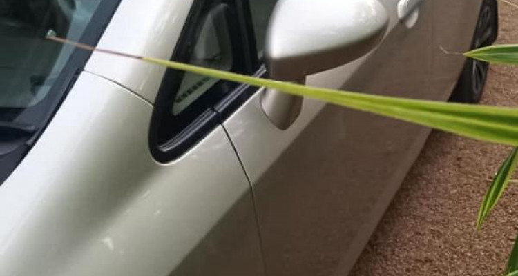 HONDA FIT ARIA 2004