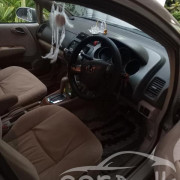 HONDA FIT ARIA 2004