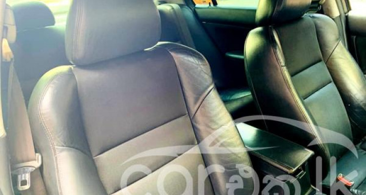HONDA ACCORD 2004