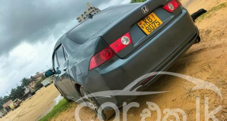 HONDA ACCORD 2004