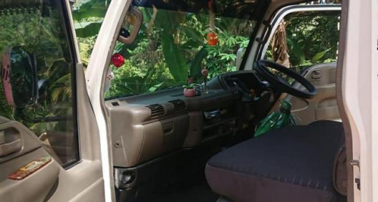 ISUZU CREW CAB 2000