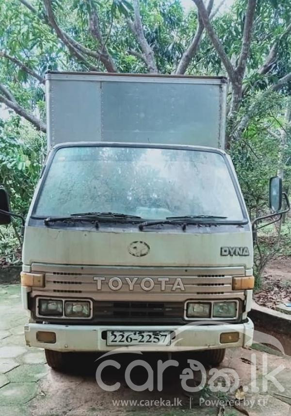 TOYOTA DYNA 1992
