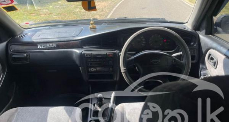 NISSAN BLUEBIRD SU14 2000