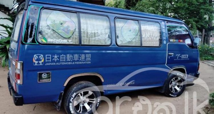 NISSAN CARAVAN 1992