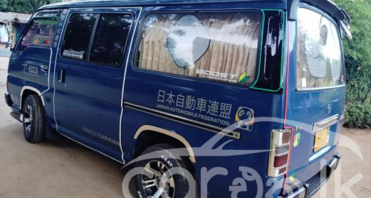 NISSAN CARAVAN 1992
