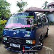 NISSAN CARAVAN 1992