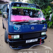 NISSAN CARAVAN 1992