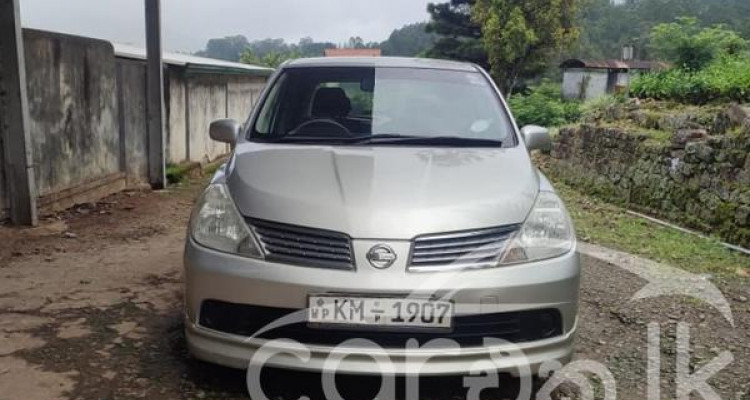 NISSAN TIIDA 2007