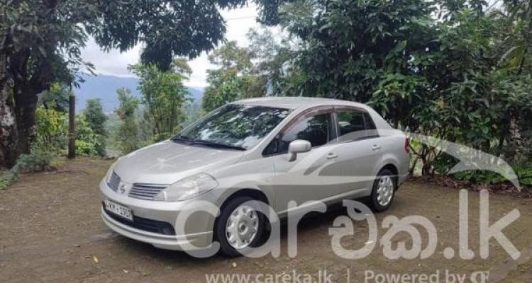 NISSAN TIIDA 2007