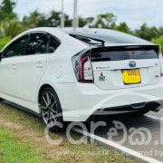 TOYOTA PRIUS 2013