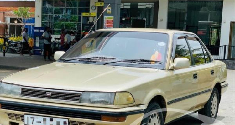 TOYOTA COROLLA AE100 1989