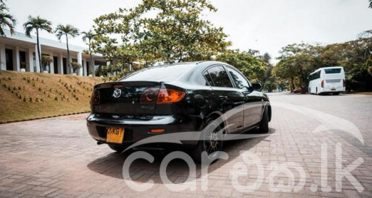 MAZDA AXELA 2003