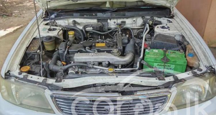 NISSAN BLUEBIRD SU14 1999