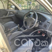 MAZDA FAMILIA 323 2000
