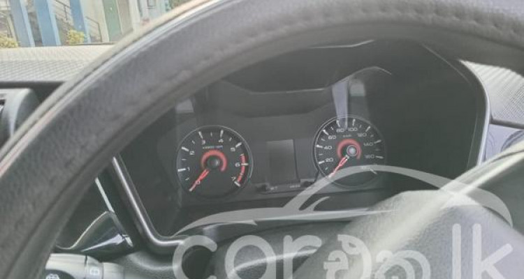 MAHINDRA KUV100 2024