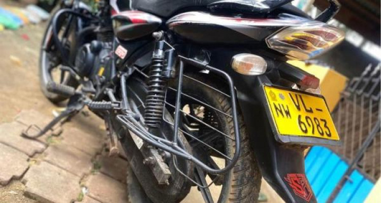 BAJAJ DISCOVER 100 2010