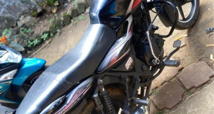 BAJAJ DISCOVER 100 2010
