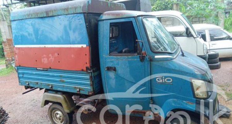 MAHINDRA GIO 2011