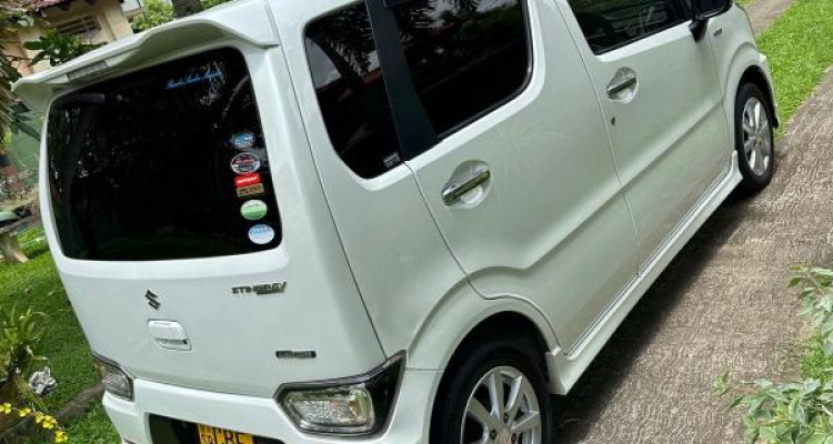 SUZUKI WAGON R STINGRAY 2018