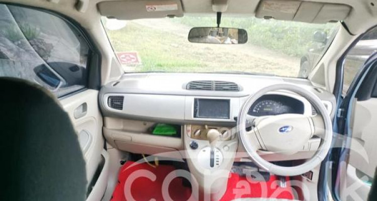SUBARU R2 2004