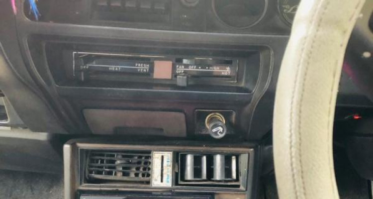 MITSUBISHI LANCER 1976
