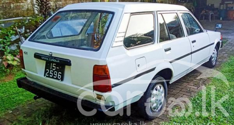 TOYOTA COROLLA DX WAGON KE72 1984