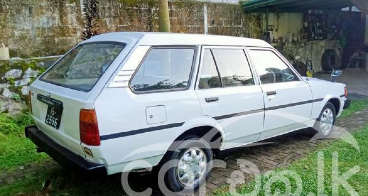 TOYOTA COROLLA DX WAGON KE72 1984