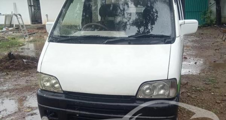 CHANA CREW CAB 2006