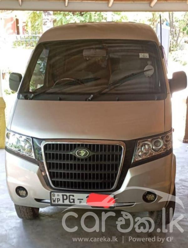 MICRO MPV 2015