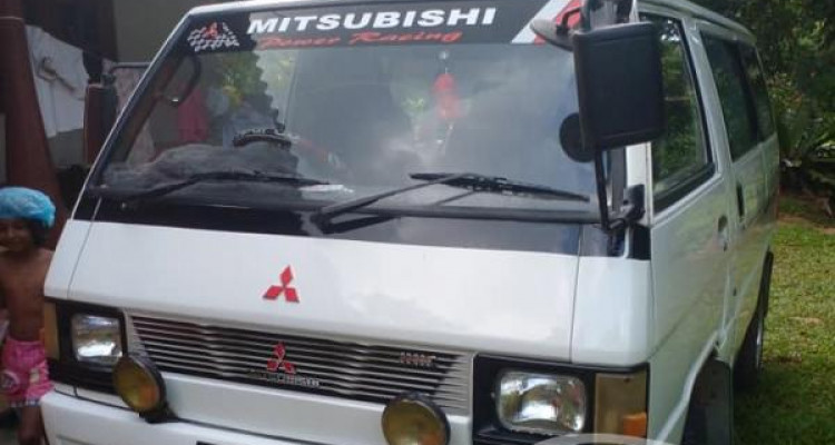 MITSUBISHI DELICA L300 1986
