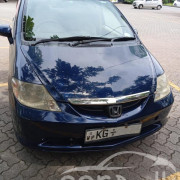 HONDA FIT ARIA GD8 2004