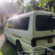MAZDA BROWNY 1990