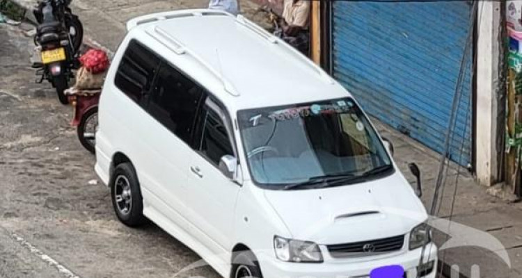 TOYOTA NOAH KR42 2007