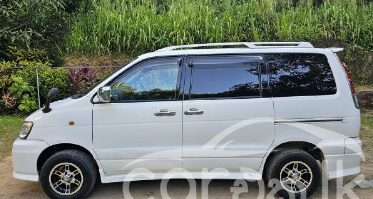 TOYOTA NOAH KR42 2007