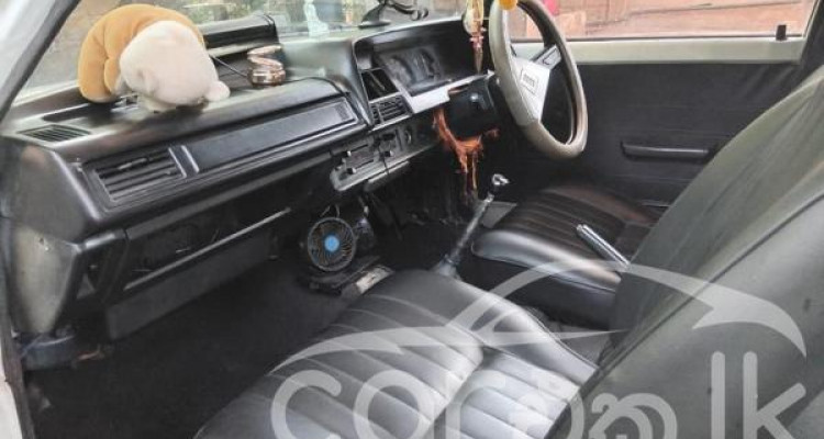TOYOTA COROLLA DX WAGON 1983