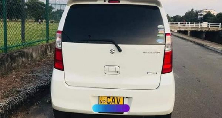 SUZUKI WAGON R 2016